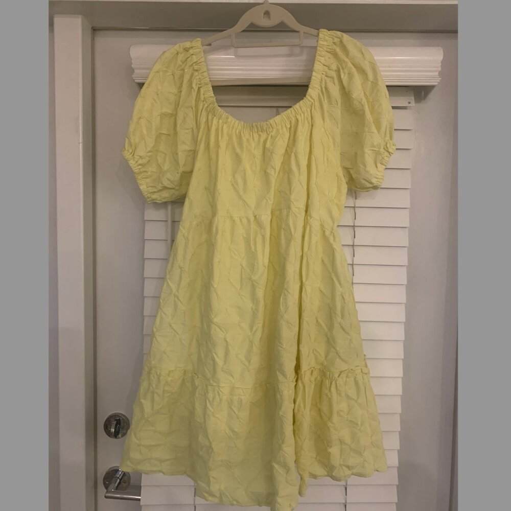 Butter Yellow Spring Mini